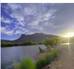 Salida familiar al río al atardecer
