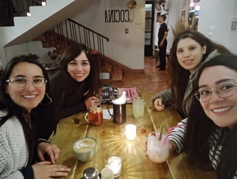Reunión de mamás de la comunidad homeschooler